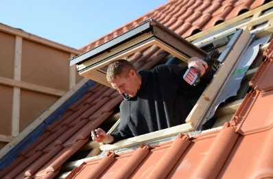 Pose de fenêtres de toit Velux à Lhez